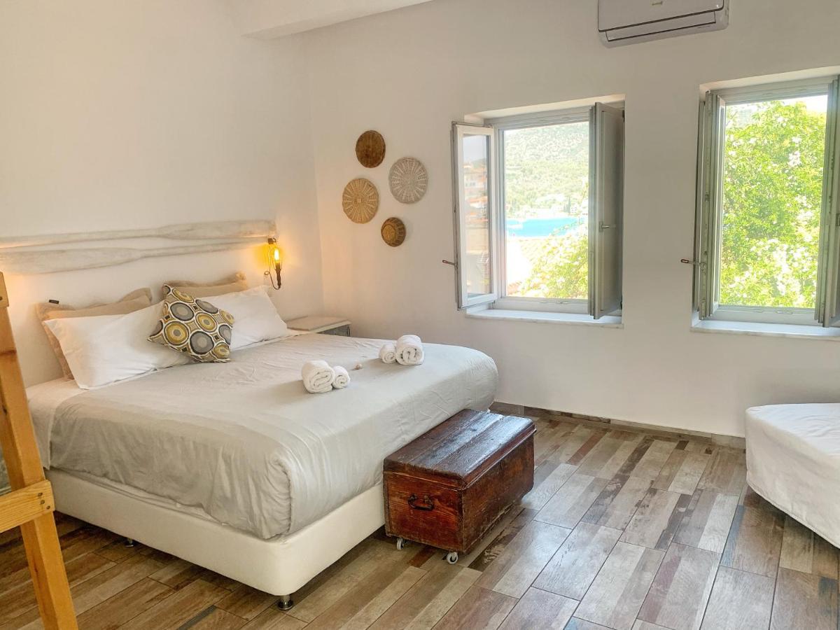 Gigi Rooms Pórosz Kültér fotó